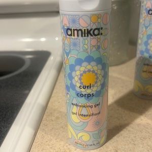 Amika curl corps gel